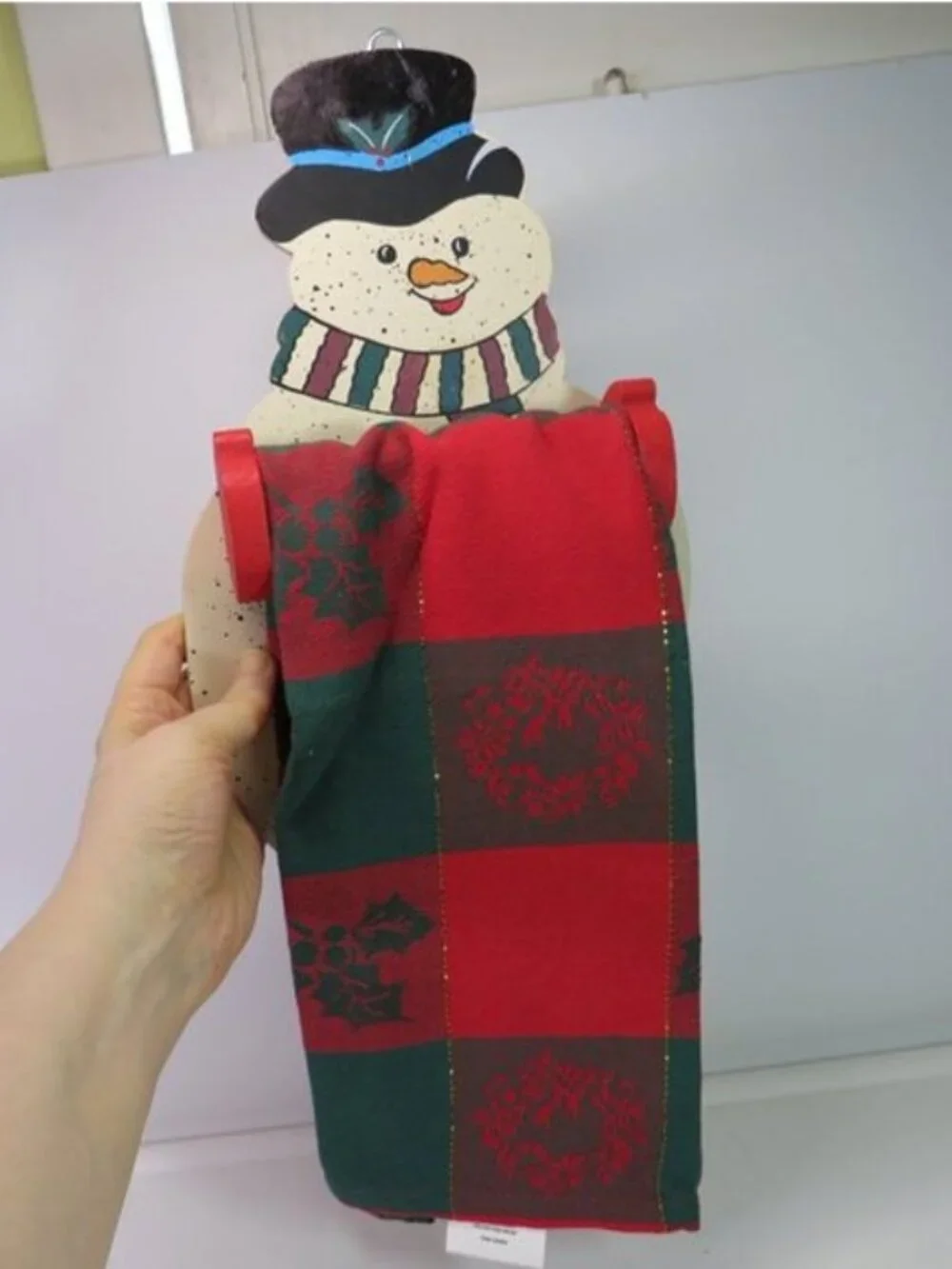 Vintage Wood Snowman Wall Tea Towel Holder Christmas Decor with Towels Set
